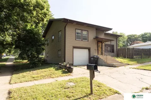503 E 12th St, York, NE 68467
