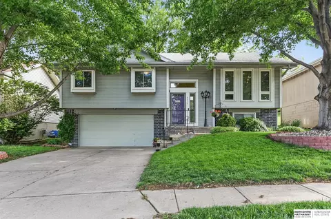 8316 Read St, Omaha, NE 68122