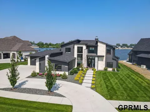 6408 N 293 Cir, Valley, NE 68064