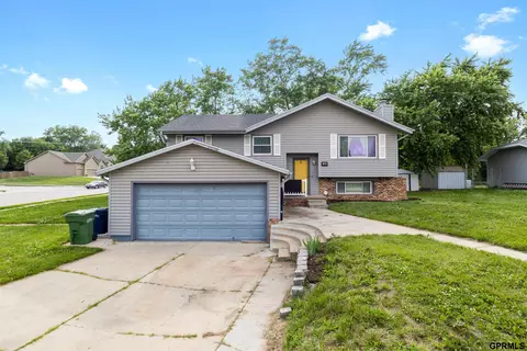 13008 S 24th Cir, Bellevue, NE 68123