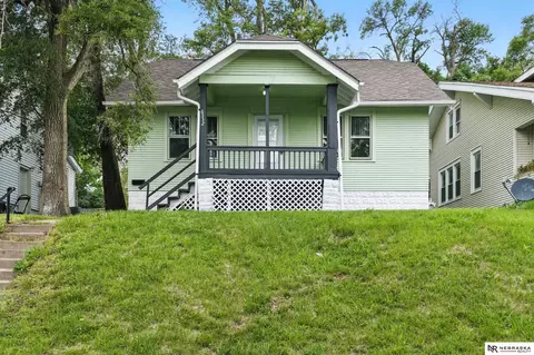 6332 N 32nd St, Omaha, NE 68111