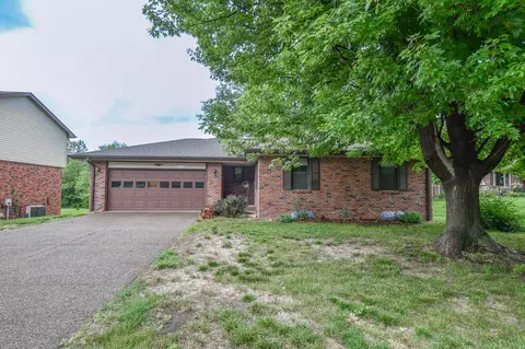 4621 S 67th St, Lincoln, NE 68516