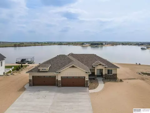 307 Osprey Ln, Ashland, NE 68003