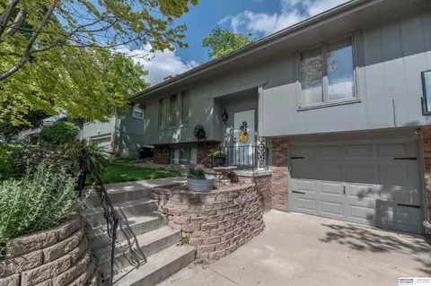2105 S 164th Ave, Omaha, NE 68130