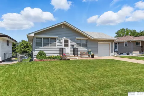 4536 Frederick St, Omaha, NE 68106