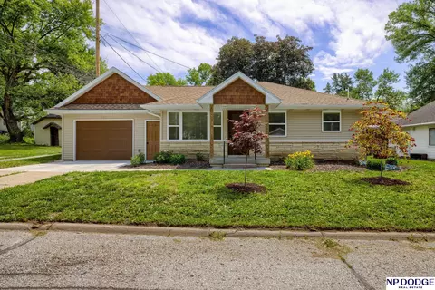 640 Locust St, Syracuse, NE 68446