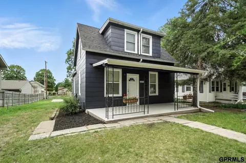 5334 Bancroft Ave, Lincoln, NE 68506
