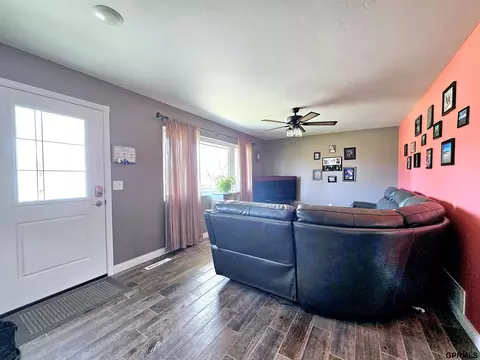 108 W Ridge St, Sutton, NE 68979 photo 2