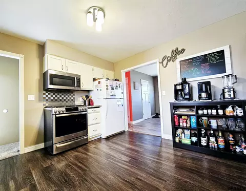 108 W Ridge St, Sutton, NE 68979 photo 4