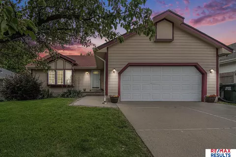 7416 N 82 Ave, Omaha, NE 68122