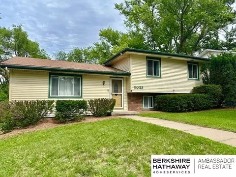 5023 N 96 St, Omaha, NE 68134