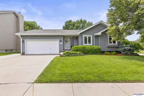 2517 Joann Ave, Bellevue, NE 68123
