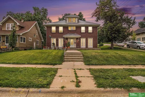 11001102 S 35 Ave, Omaha, NE 68105