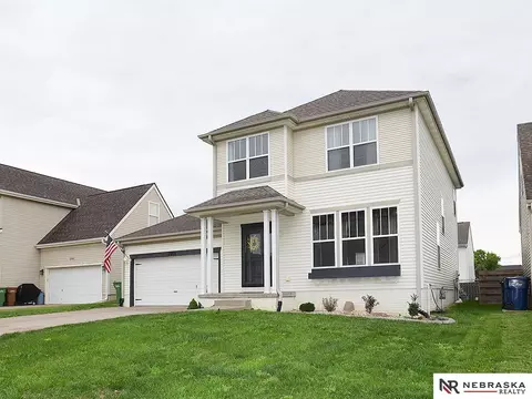 2906 Bar Harbor Dr, Bellevue, NE 68123