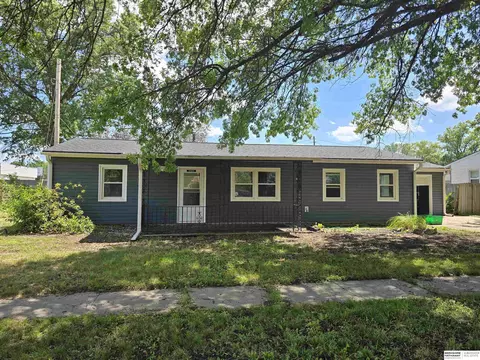 6925 Kearney Ave, Lincoln, NE 68507