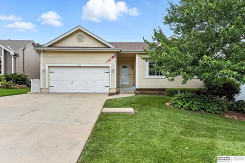 4742 N 150th St, Omaha, NE 68116