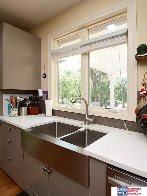 Kitchen - 3846 E Locust Ln, Holmesville, NE 68310 photo 5 of 5
