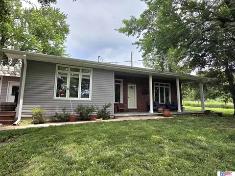 Exterior - 3846 E Locust Ln, Holmesville, NE 68310 photo 2 of 15