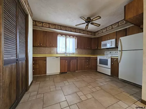 Kitchen - 2120 Road 314 County Rd, Sutton, NE 68979 photo 1 of 1