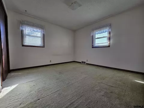 Bedroom - 2120 Road 314 County Rd, Sutton, NE 68979 photo 3 of 7