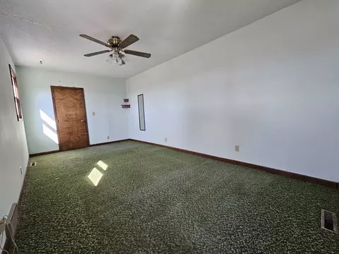 Bedroom - 2120 Road 314 County Rd, Sutton, NE 68979 photo 4 of 7