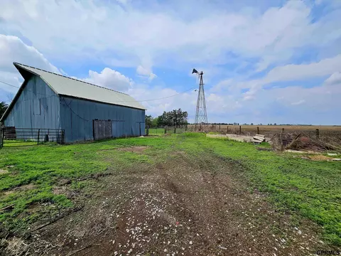 Exterior - 2120 Road 314 County Rd, Sutton, NE 68979 photo 15 of 19