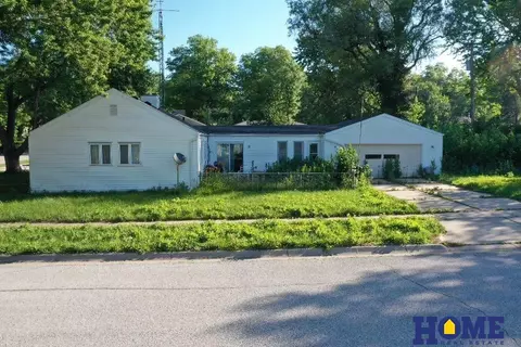 3830 Dunn Ave, Lincoln, NE 68502