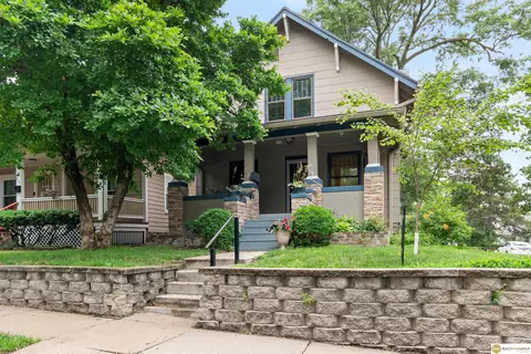 331 N 32nd St, Lincoln, NE 68503