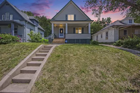 2945 N 59th St, Omaha, NE 68104