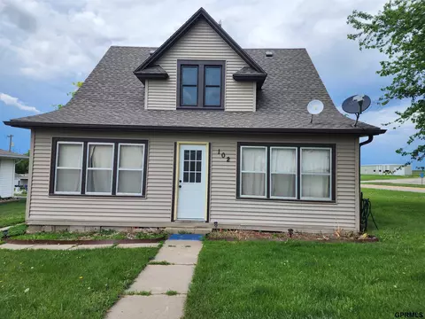 102 6 St, Uehling, NE 68063