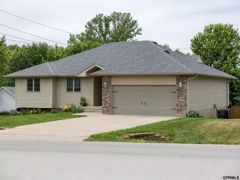 8510 12 Ave, Plattsmouth, NE 68048