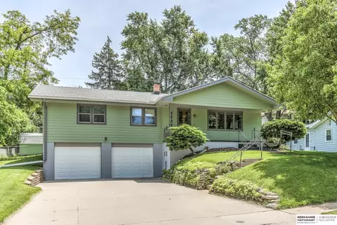 3029 S 109 St, Omaha, NE 68144