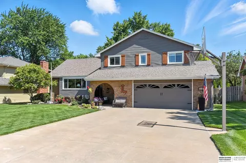 21280 Harney St, Elkhorn, NE 68022