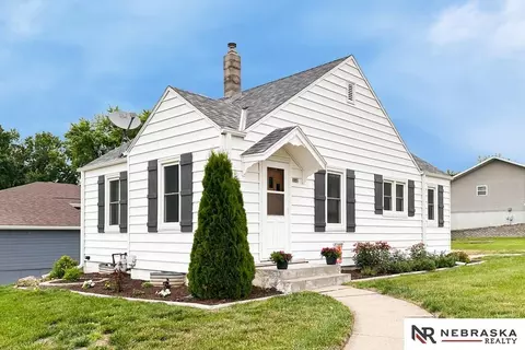 Other - 210 Cedar St, Springfield, NE 68059 photo 2 of 15