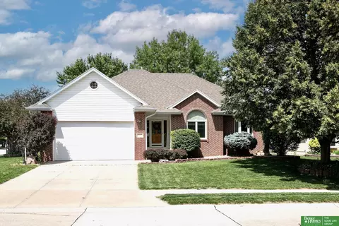 16140 Josephine St, Omaha, NE 68136
