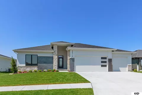 5516 N 208 Ave, Omaha, NE 68022