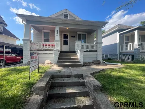 804 Charleston St, Lincoln, NE 68508