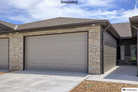 7001 Claystone Dr, Lincoln, NE 68521