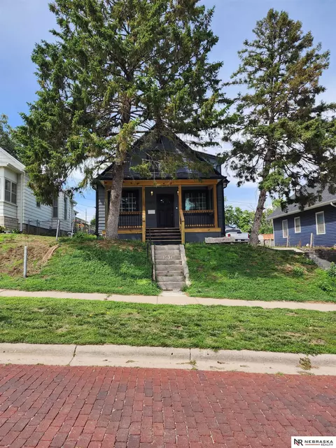 1032 Atlas St, Omaha, NE 68107