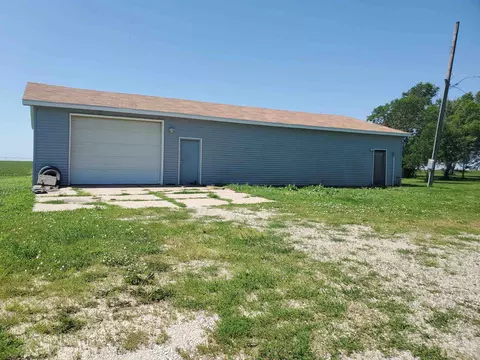 2206 E 18 Rd, Hampton, NE 68843 photo 4