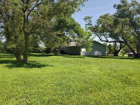 2206 E 18 Rd, Hampton, NE 68843 photo 3