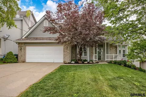 2337 N 154th St, Omaha, NE 68116
