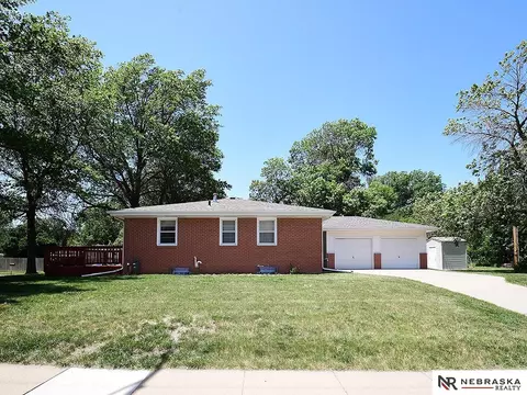 3940 X St, Lincoln, NE 68503