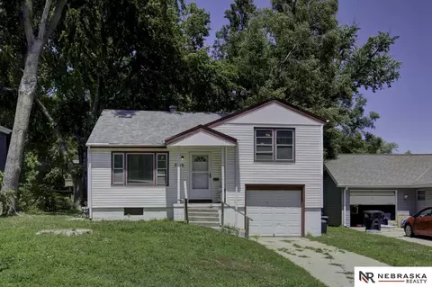 3716 Franklin St, Omaha, NE 68111