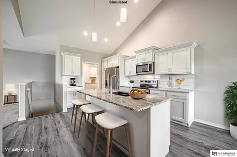 6966 Claystone Dr, Lincoln, NE 68521