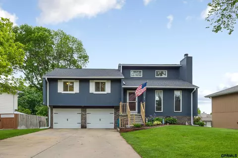 9701 S 24th St, Bellevue, NE 68123