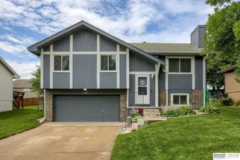 7956 S 154th St, Omaha, NE 68138