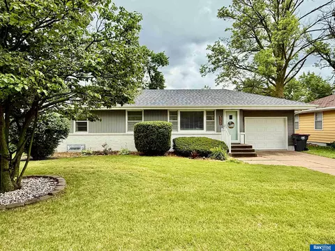 1817 High St, Beatrice, NE 68310