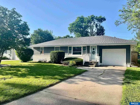 1817 High St, Beatrice, NE 68310 photo 24