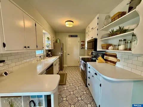 1817 High St, Beatrice, NE 68310 photo 9